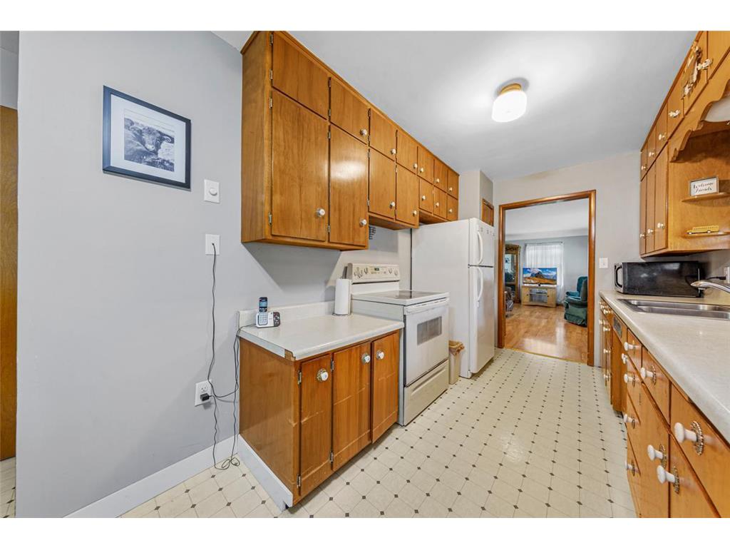 512 7th Street Gaylord MN 55334 6777900 image10