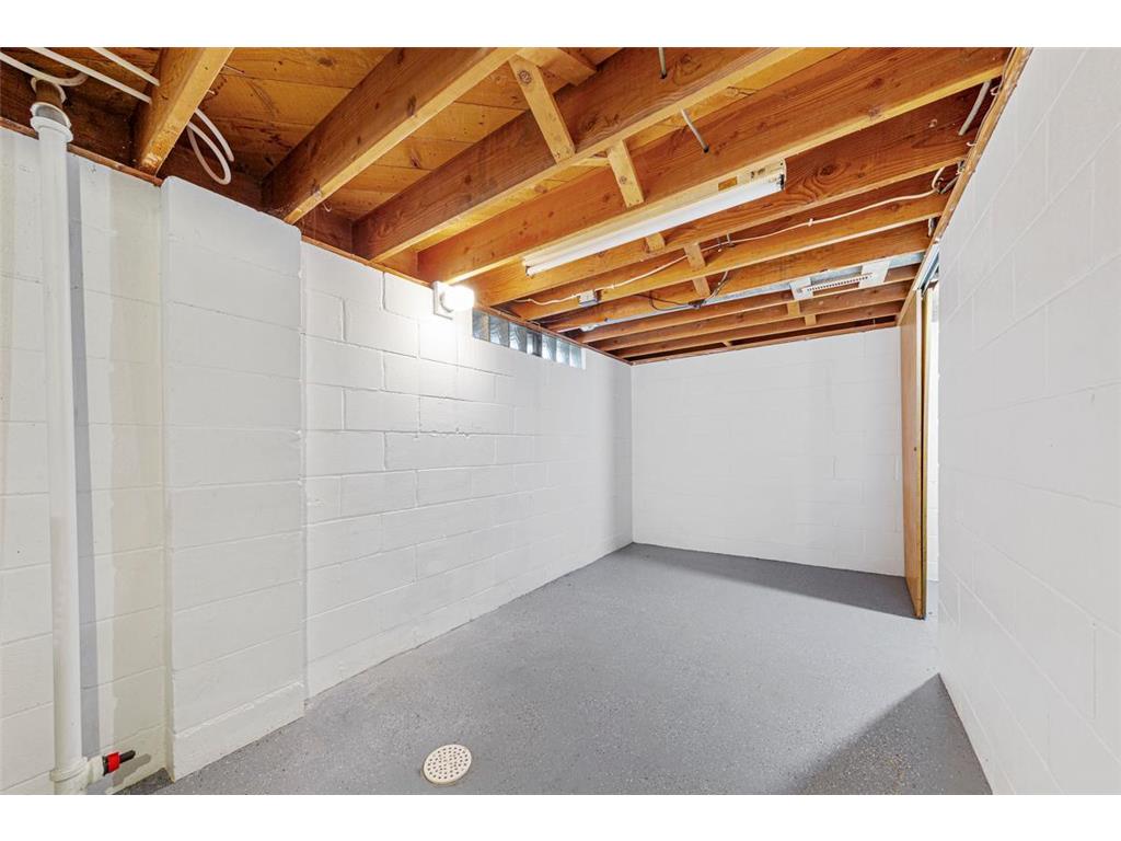 512 7th Street Gaylord MN 55334 6777900 image21