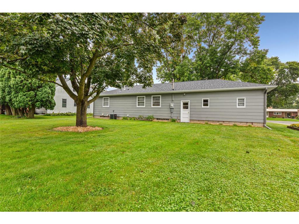 512 7th Street Gaylord MN 55334 6777900 image28