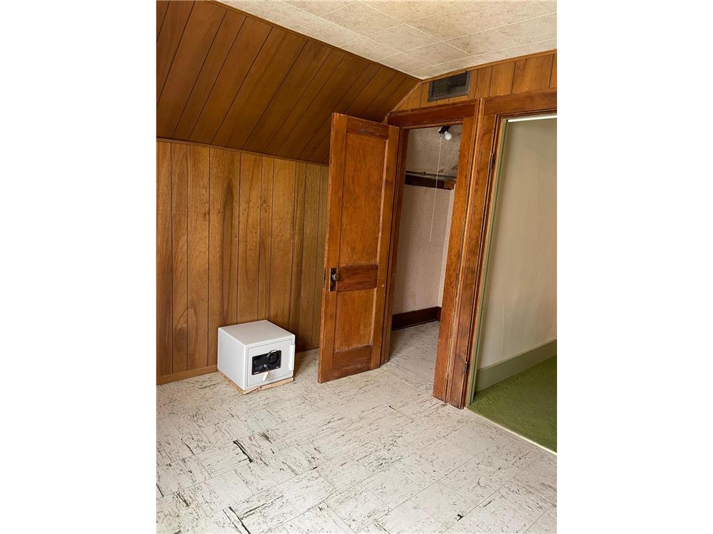 512 9th Avenue SW Austin MN 55912 7068752 image13