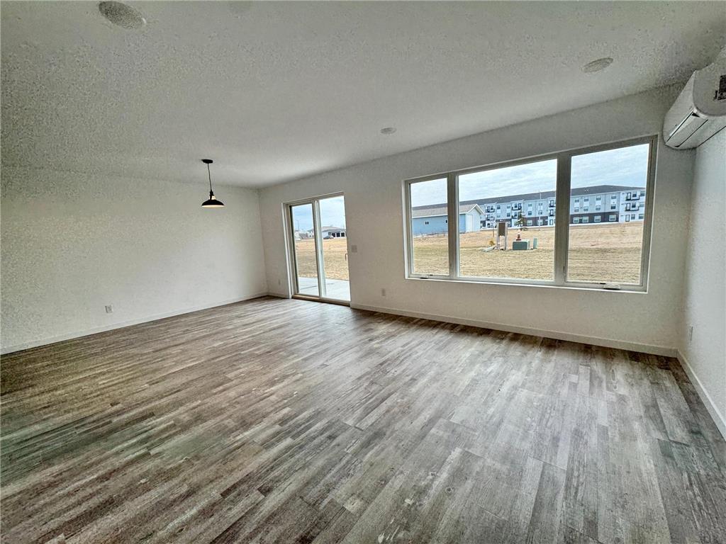 512 Garfield Street SE Warroad MN 56763 6680396 image6