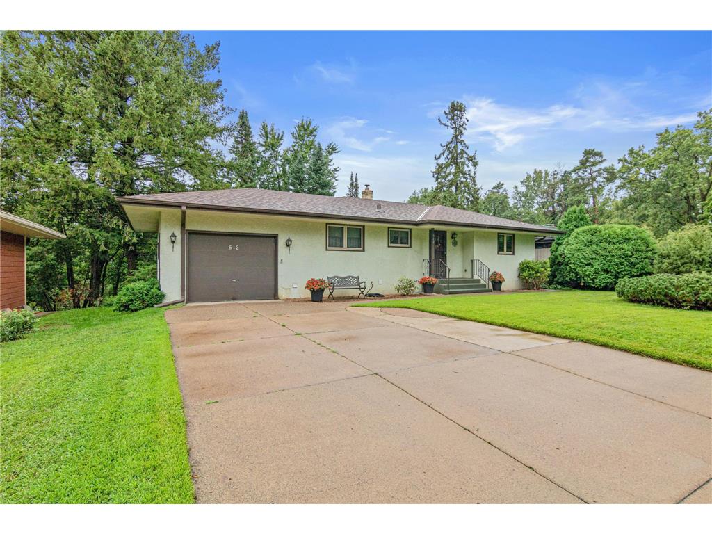 512 Glenwood Avenue Roseville MN 55113 6765265 image1