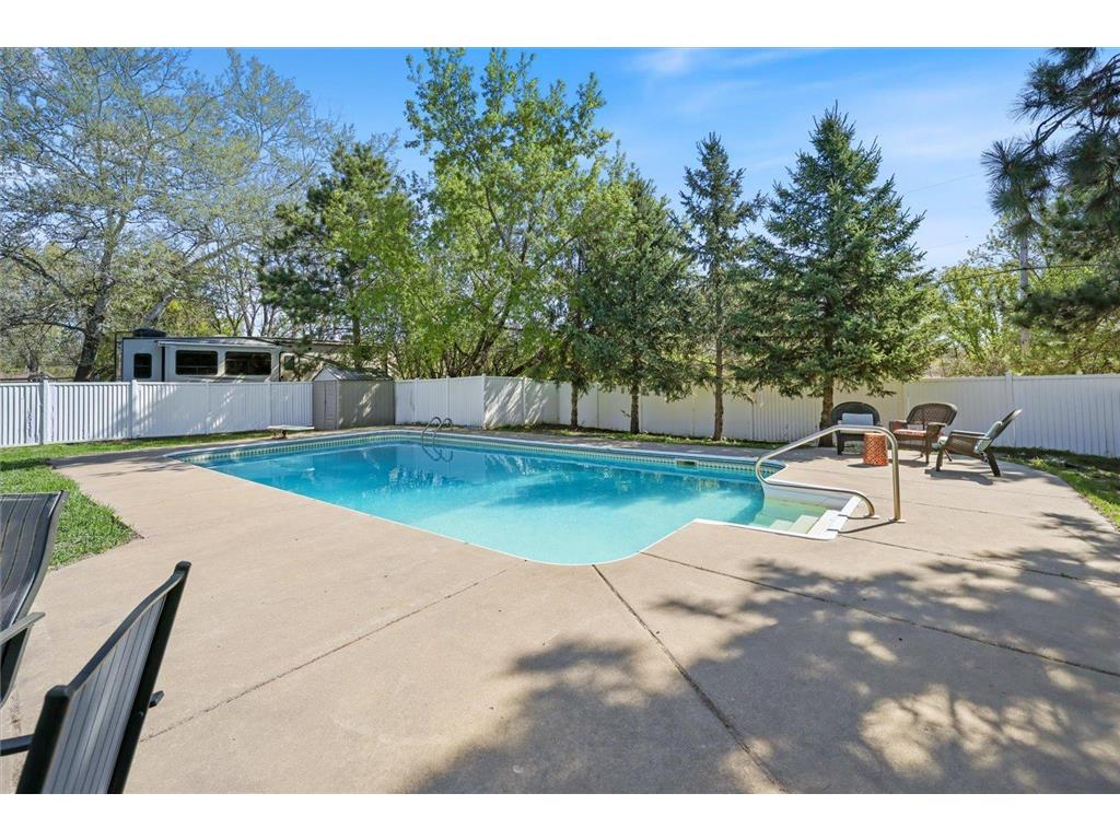 512 Hyde Avenue N Mahtomedi MN 55115 7087058 image12