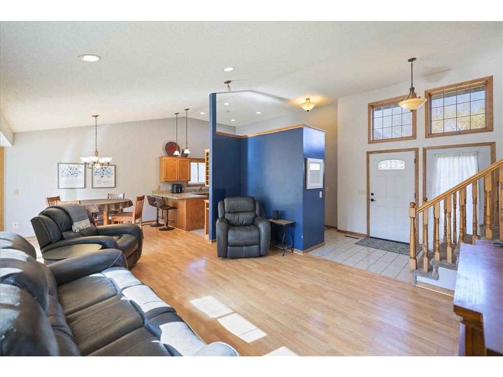 512 Hyde Avenue N Mahtomedi MN 55115 7087058 image27