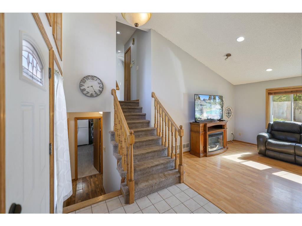 512 Hyde Avenue N Mahtomedi MN 55115 7087058 image28