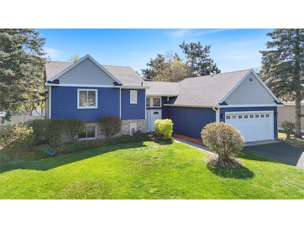 512 Hyde Avenue N Mahtomedi MN 55115 7087058 image4