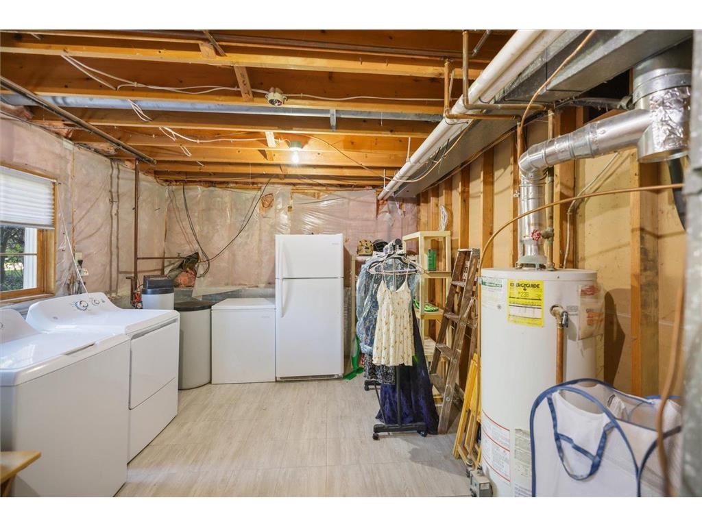 512 Hyde Avenue N Mahtomedi MN 55115 7087058 image42