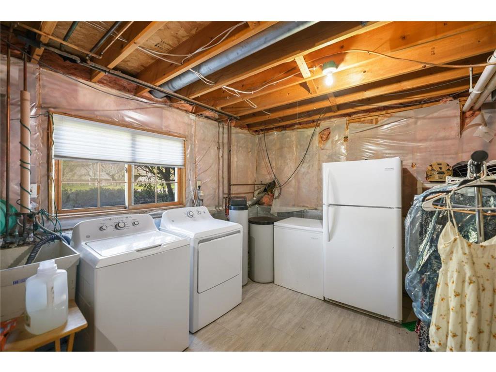 512 Hyde Avenue N Mahtomedi MN 55115 7087058 image43