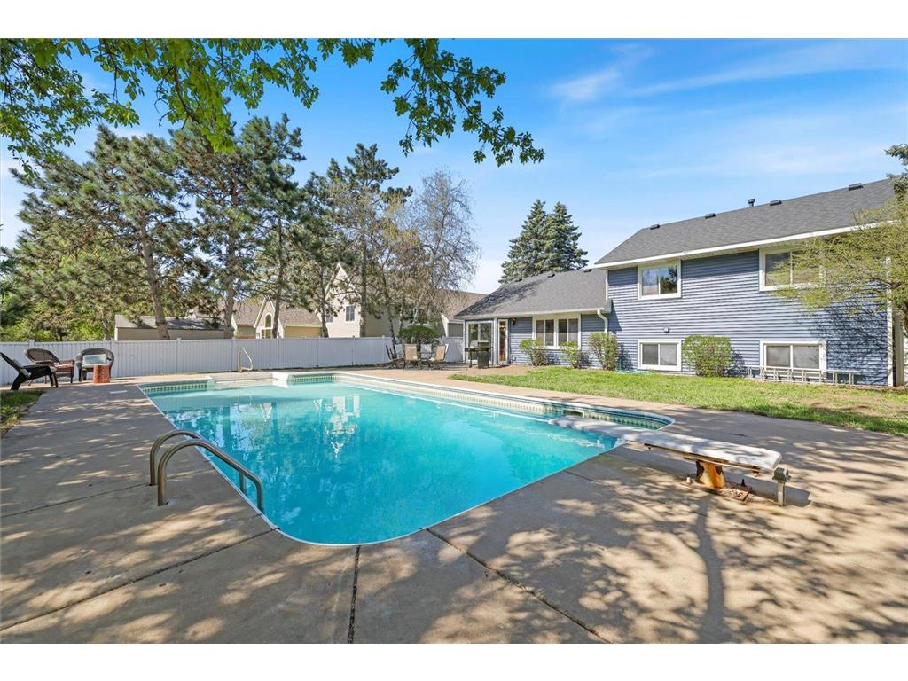 512 Hyde Avenue N Mahtomedi MN 55115 7087058 image51