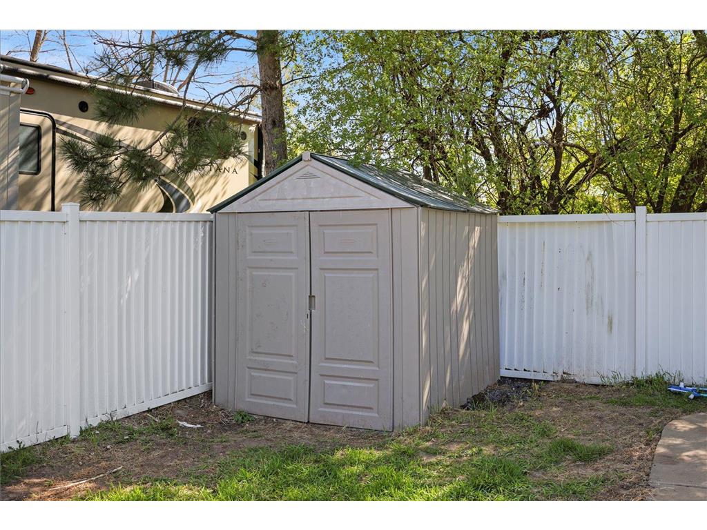 512 Hyde Avenue N Mahtomedi MN 55115 7087058 image52