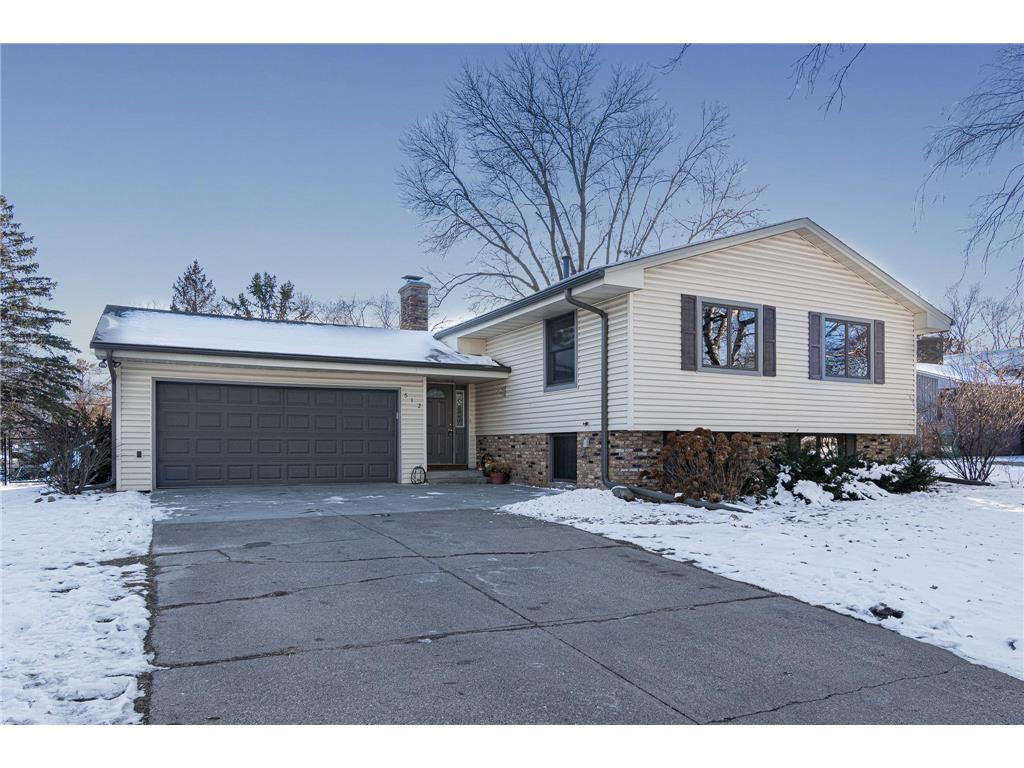 512 Iona Lane Roseville MN 55113 6306969 image1