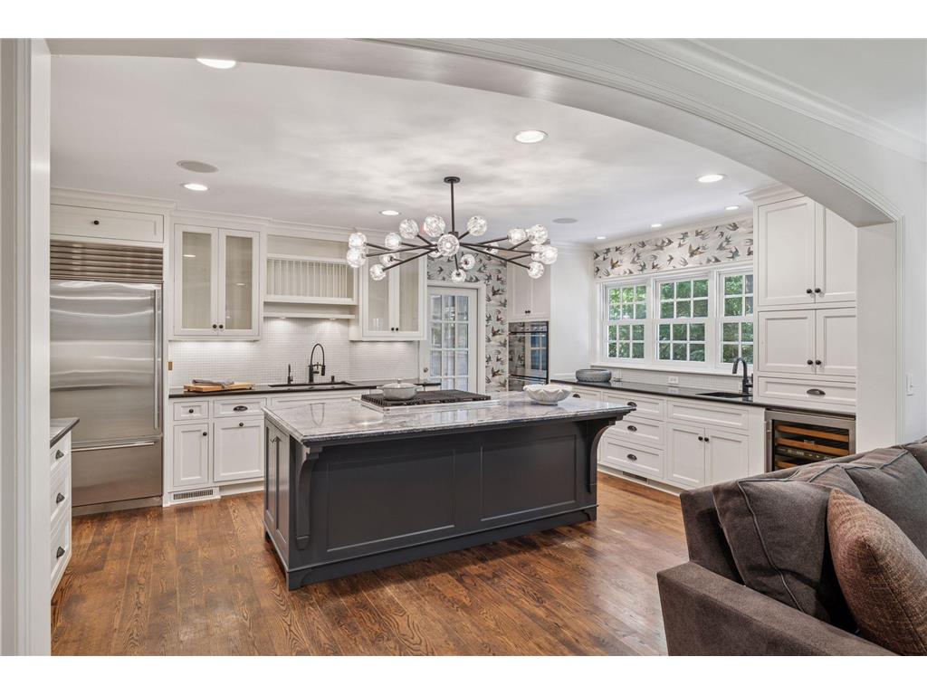 512 Janalyn Circle Golden Valley MN 55416 6737759 image17