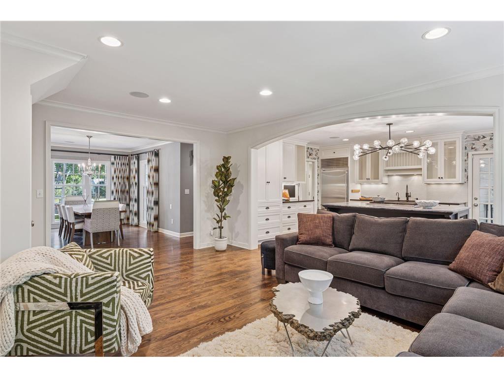 512 Janalyn Circle Golden Valley MN 55416 6737759 image9