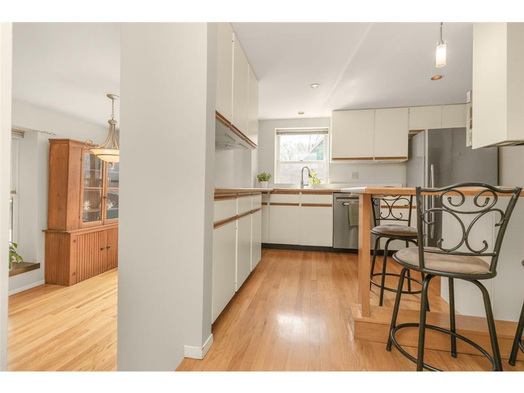 512 Laurel Avenue #5 Saint Paul MN 55102 7054493 image10