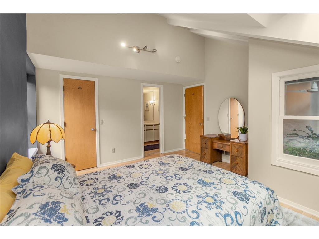 512 Laurel Avenue #5 Saint Paul MN 55102 7054493 image17