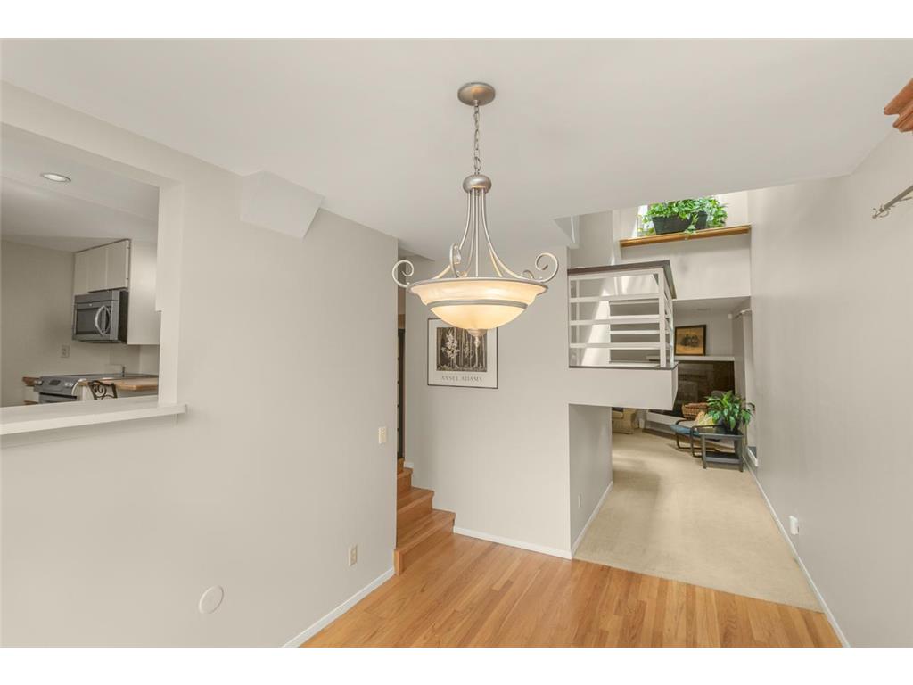 512 Laurel Avenue #5 Saint Paul MN 55102 7054493 image9
