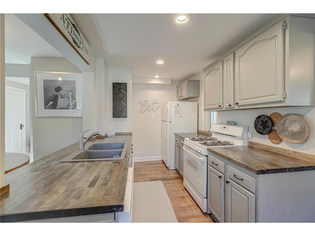 512 Locust Street Hudson WI 54016 7069577 image11