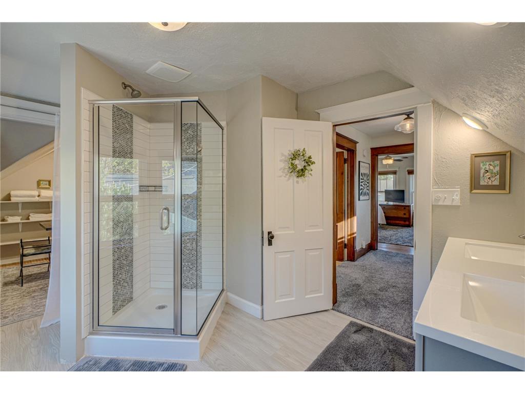 512 Locust Street Hudson WI 54016 7069577 image22