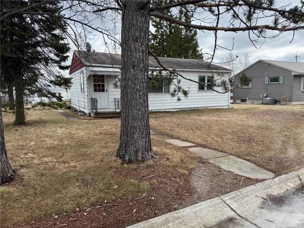 512 Memorial Drive Buhl MN 55713 7058971 image4
