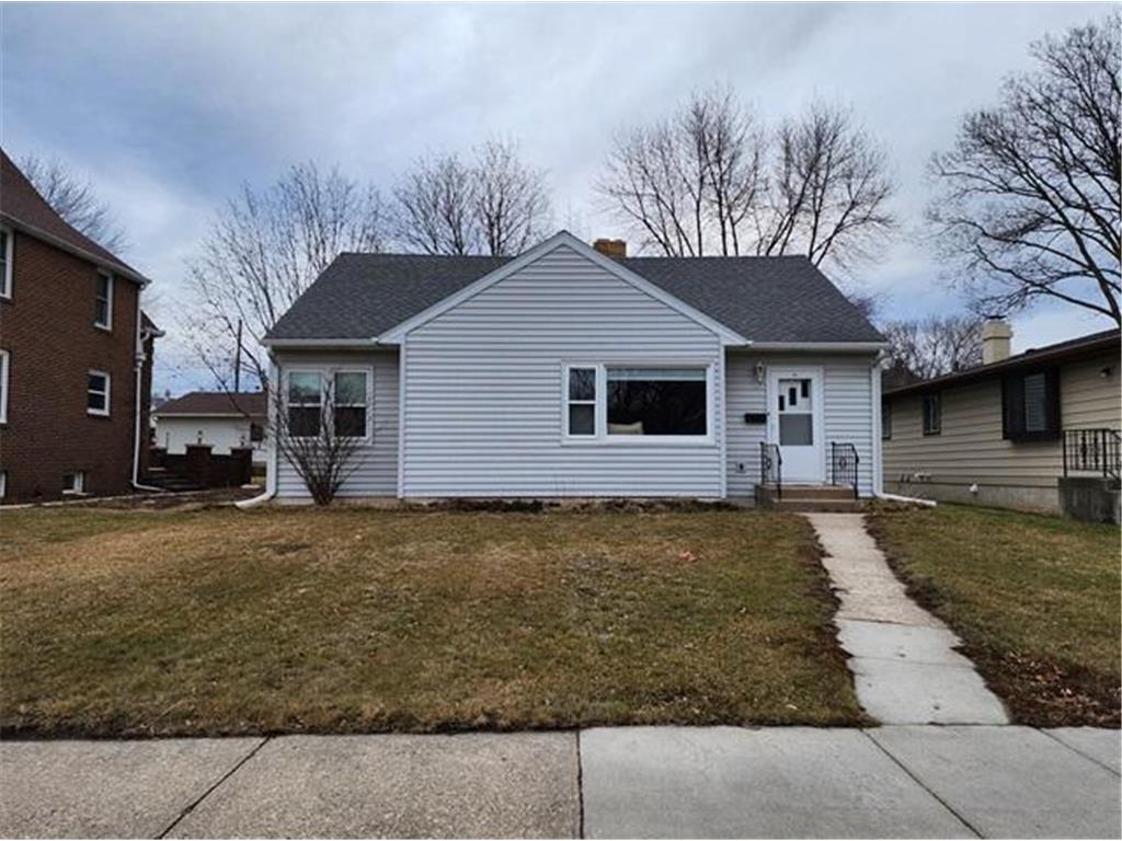 512 N Jefferson Street New Ulm MN 56073 6483205 image1