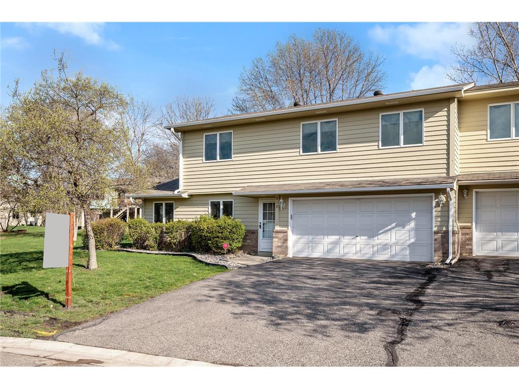 512 Oak Hill Circle Chaska MN 55318 6523435 image1