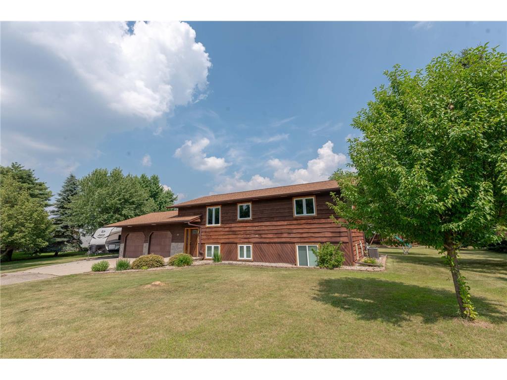 512 Pinetree Drive Perham MN 56573 7111308 image1