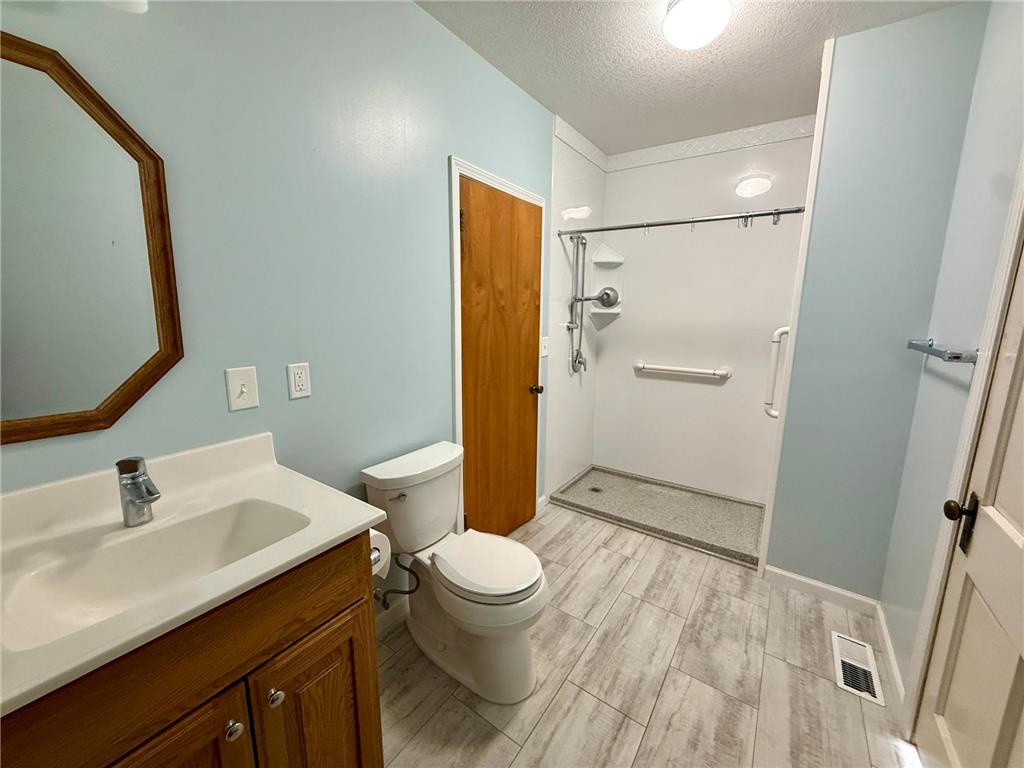 512 S Broadway Street Spring Valley MN 55975 7077248 image12