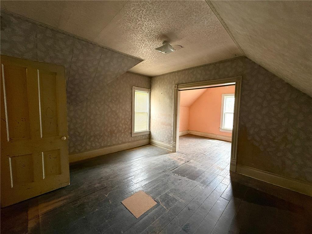 512 S Broadway Street Spring Valley MN 55975 7077248 image18
