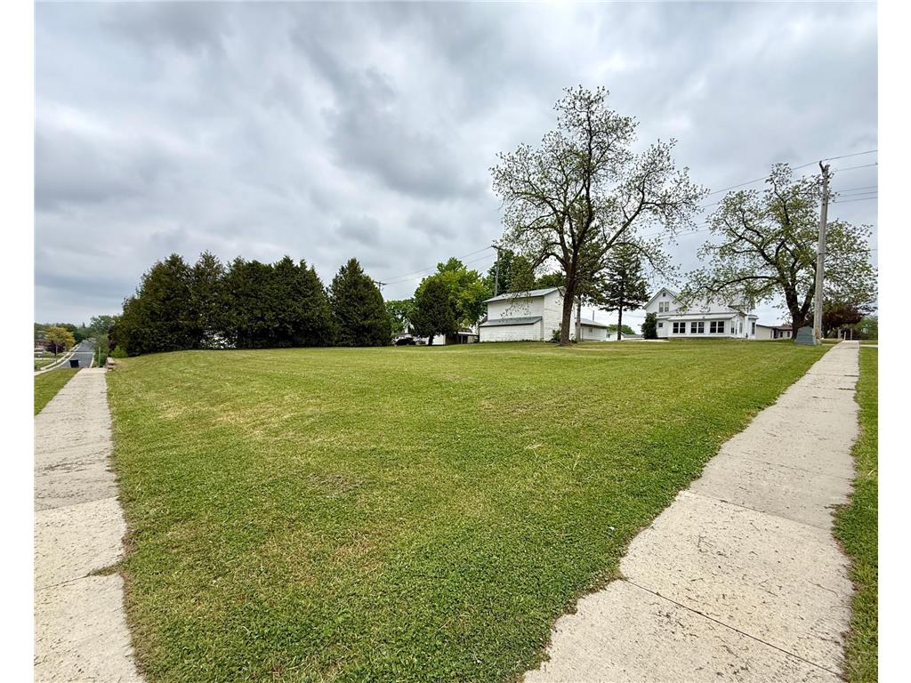 512 S Broadway Street Spring Valley MN 55975 7077248 image25