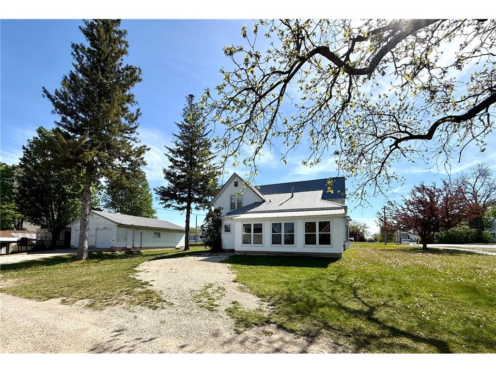 512 S Broadway Street Spring Valley MN 55975 7077248 image4