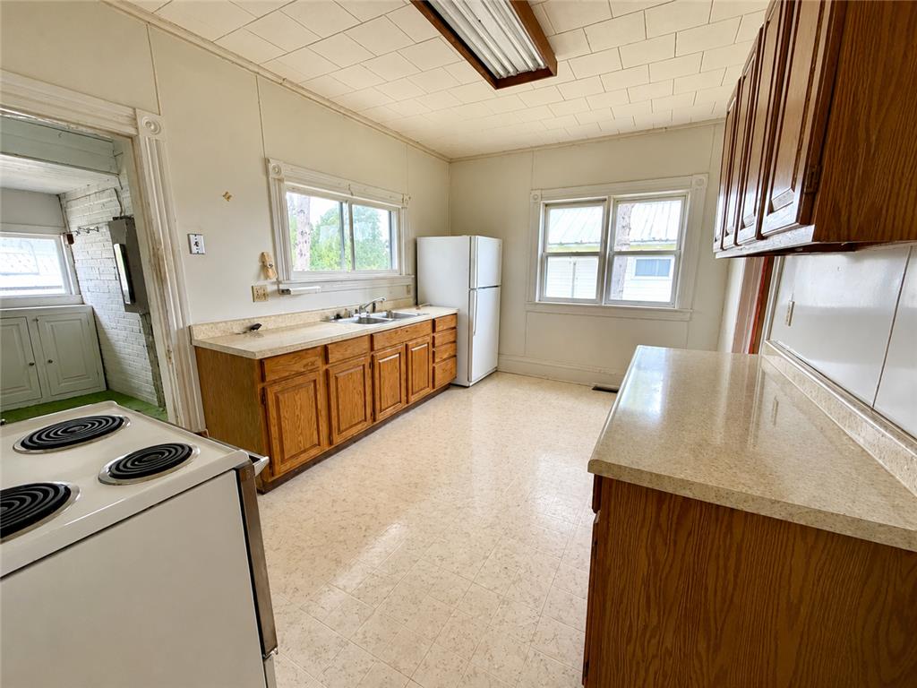 512 S Broadway Street Spring Valley MN 55975 7077248 image7