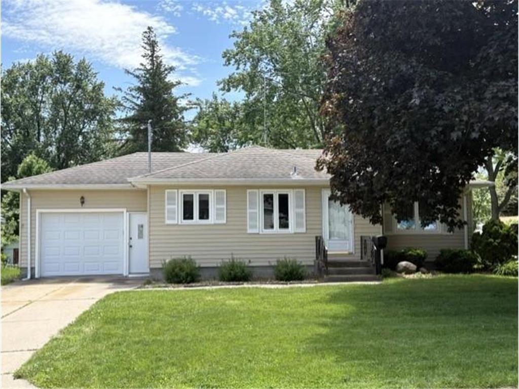 512 SE 9th Avenue Waseca MN 56093 7090850 image1