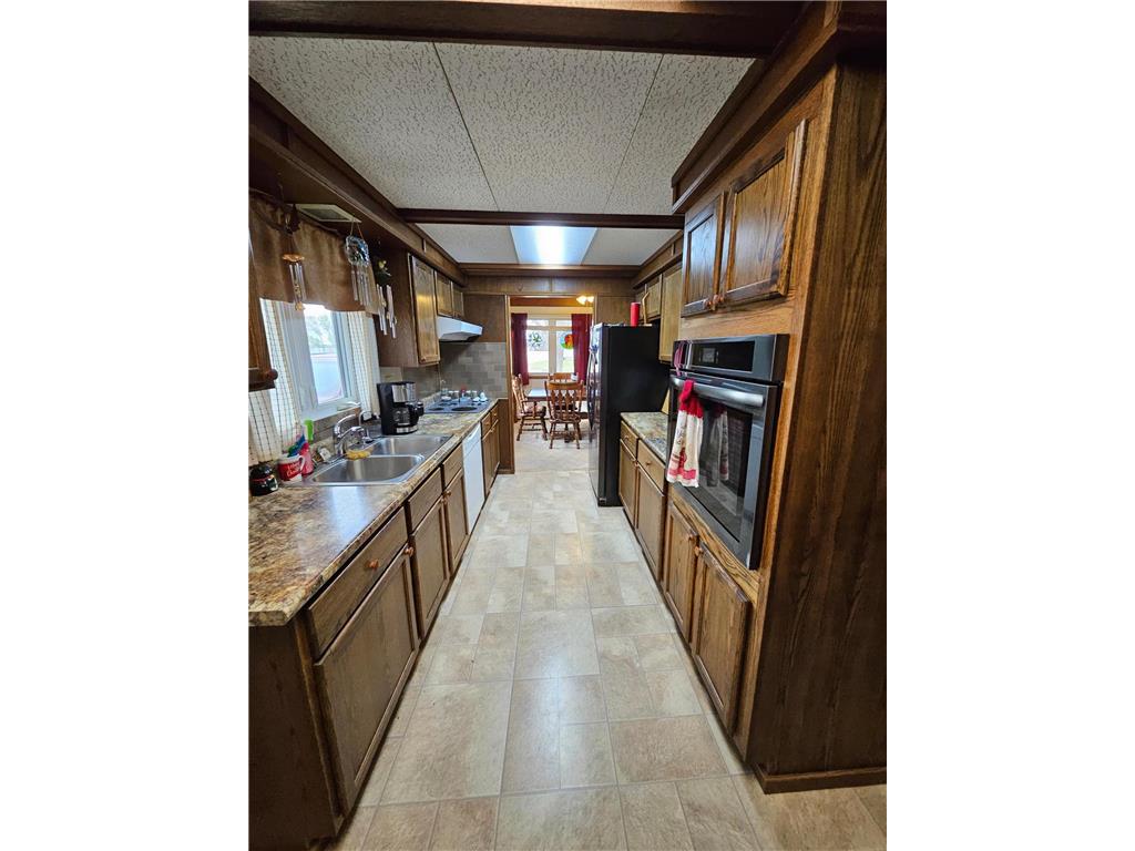 512 W 5th Street Graceville MN 56240 6807073 image8