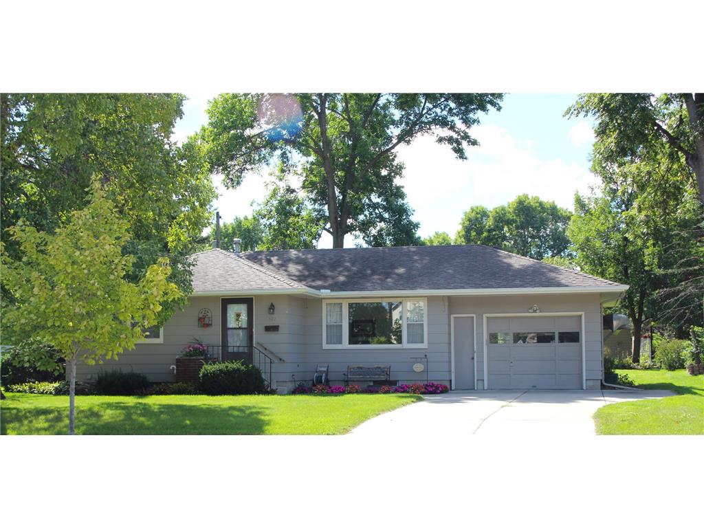 512 Woodley Street E Northfield MN 55057 6472509 image1