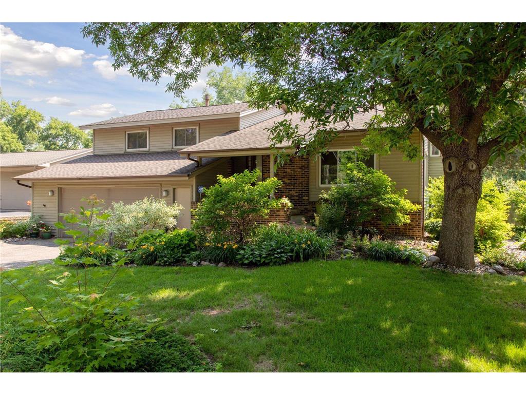 5120 Larch Lane N, Plymouth, MN, 55442 MLS 6394311 Edina Realty