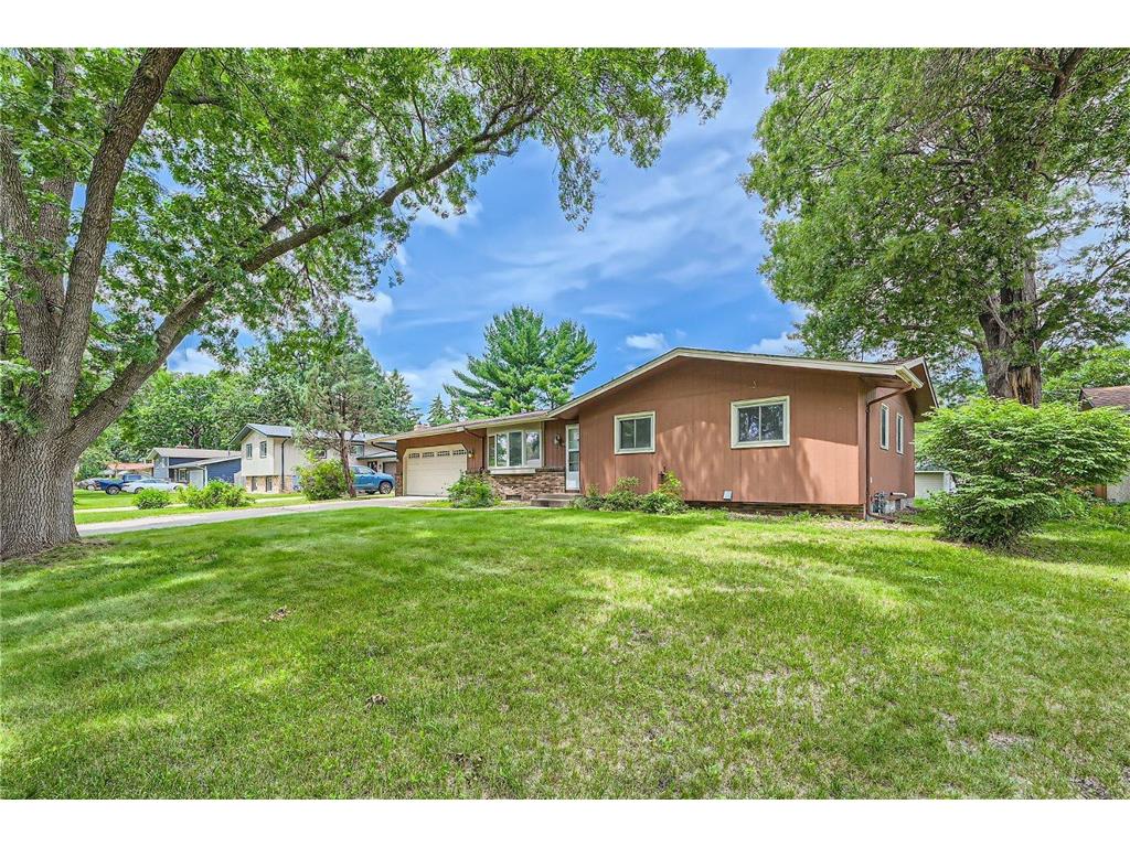 5124 83rd Avenue N Brooklyn Park MN 55443 6567003 image1