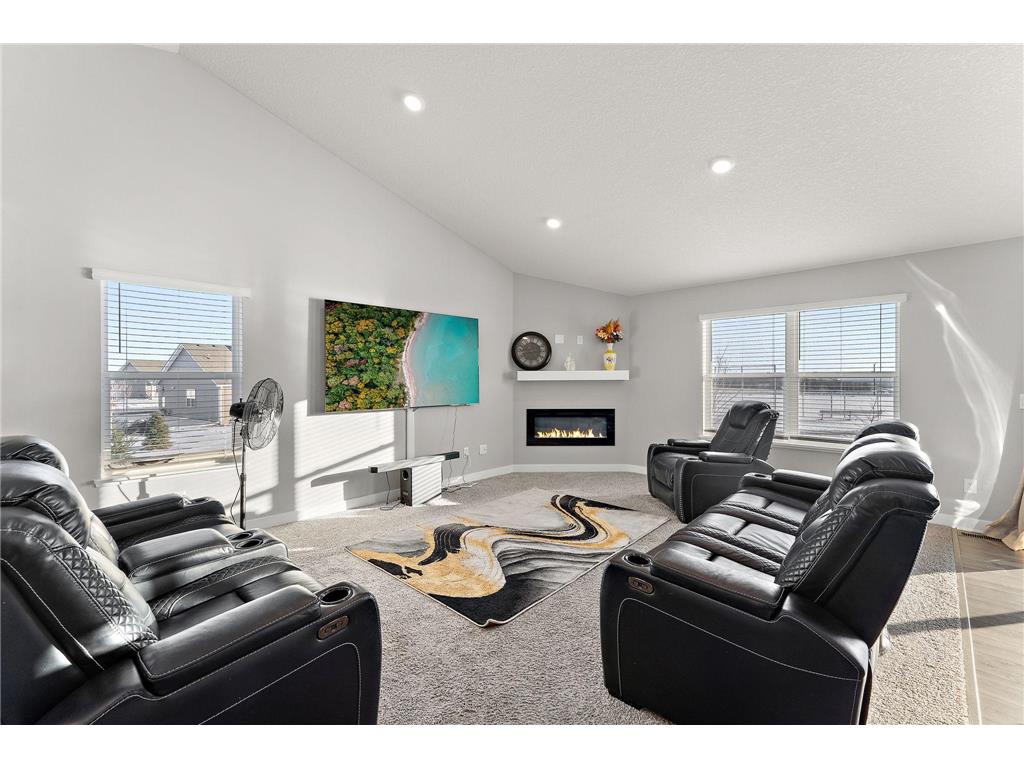 5124 Mustang Circle Woodbury MN 55129 7029348 image17