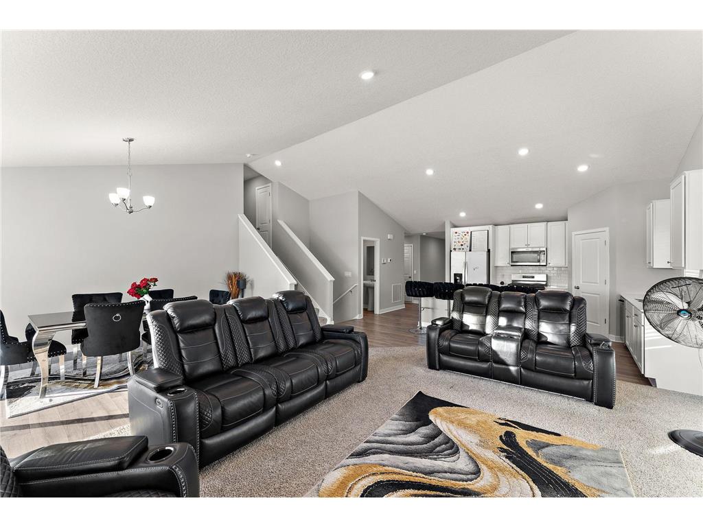 5124 Mustang Circle Woodbury MN 55129 7029348 image18