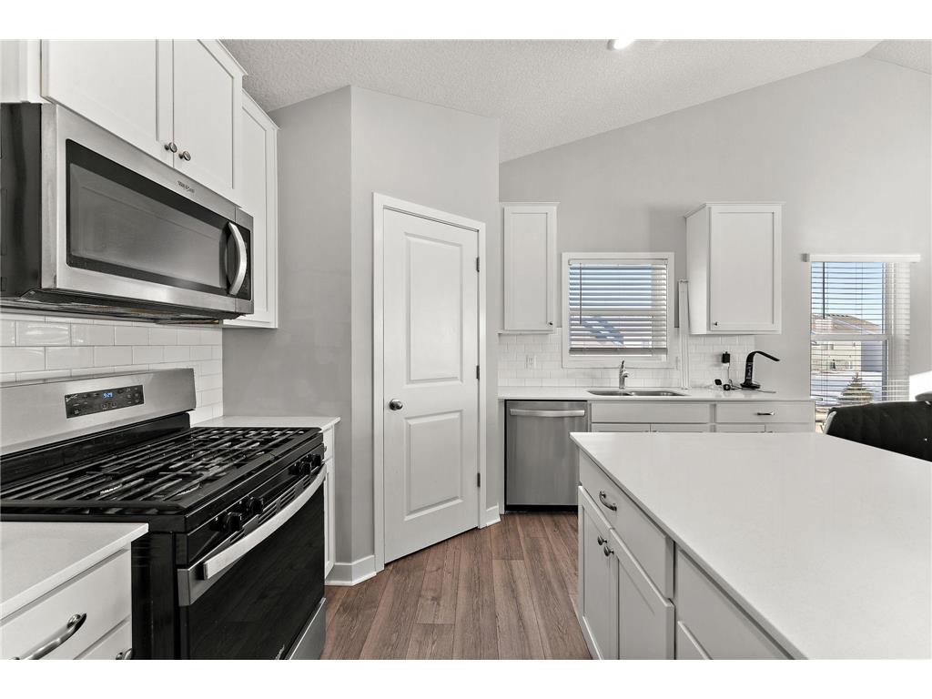 5124 Mustang Circle Woodbury MN 55129 7029348 image27