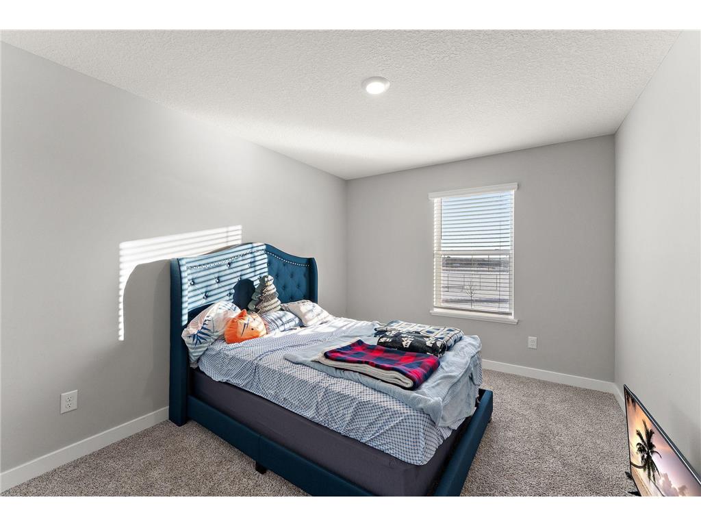 5124 Mustang Circle Woodbury MN 55129 7029348 image33