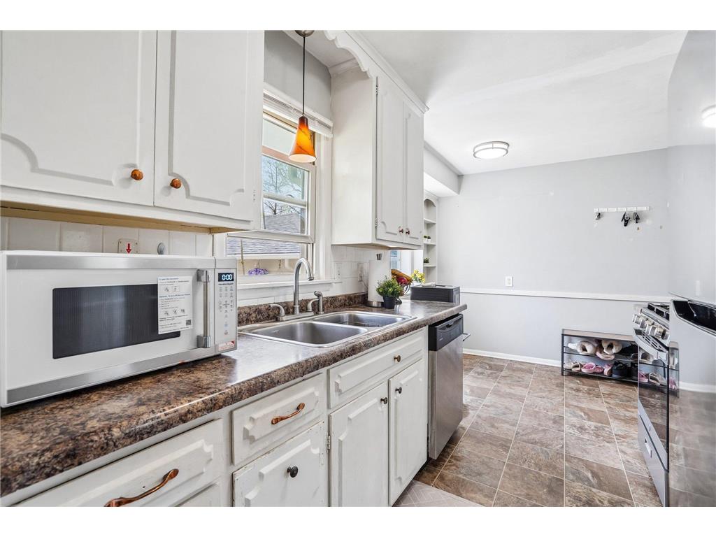 5125 Howe Lane Brooklyn Center MN 55429 6773020 image8