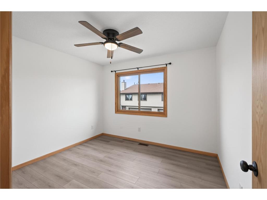 5127 84th Court N Brooklyn Park MN 55443 7042528 image19