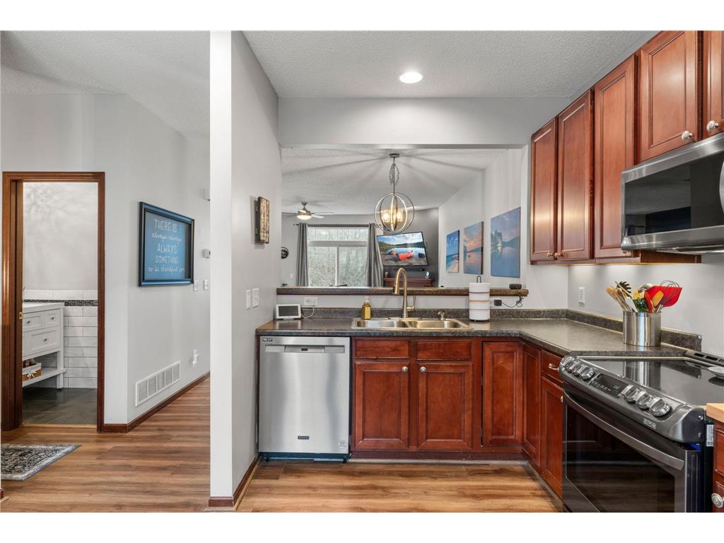 5129 Scott Path Robbinsdale MN 55422 7034204 image14