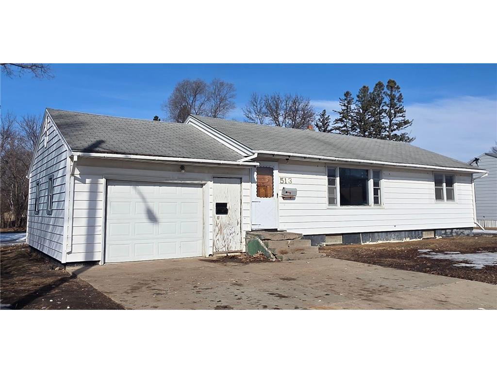 513 1st Street NW Wadena MN 56482 7030239 image1