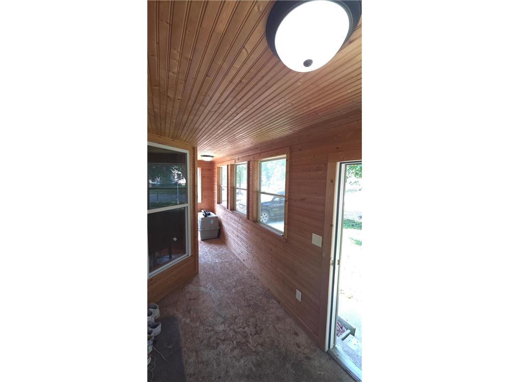 513 3rd Street SE Willmar MN 56201 7098745 image2