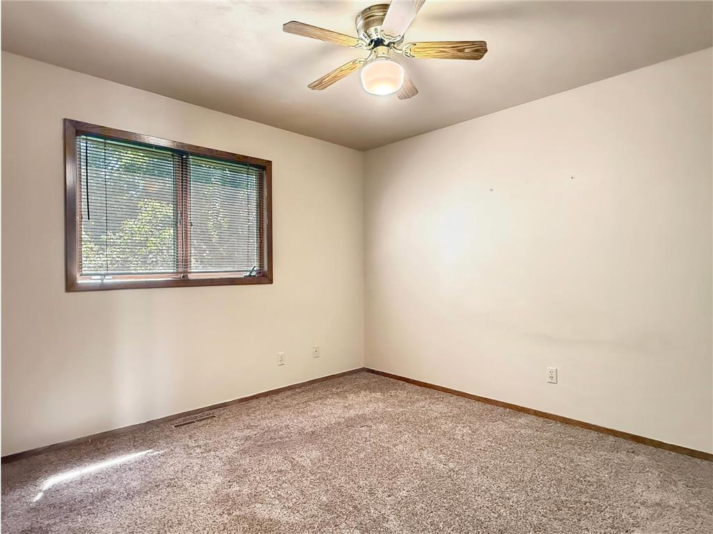 513 E Ciro Street Truman MN 56088 7083943 image17