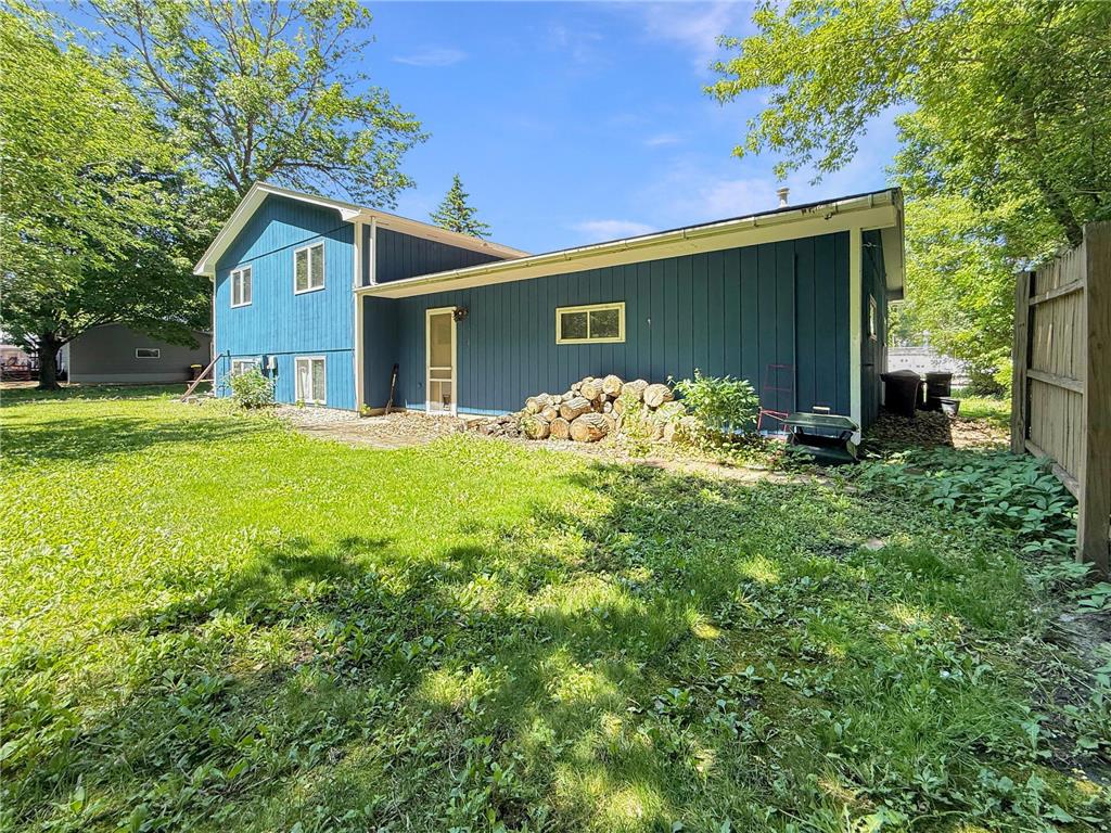 513 E Ciro Street Truman MN 56088 7083943 image2