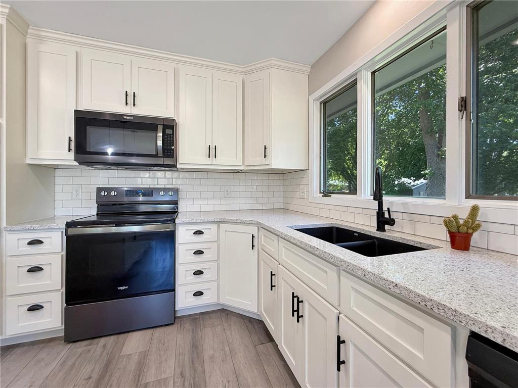 513 E Ciro Street Truman MN 56088 7083943 image9
