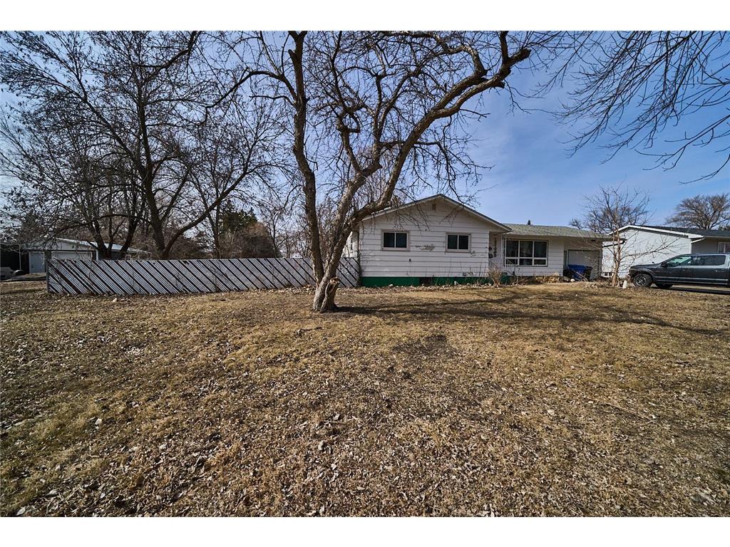 513 Eglon Avenue S Glyndon MN 56547 6509374 image1