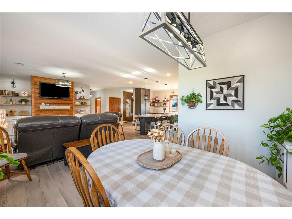 513 Harrison Street Welcome MN 56181 6819431 image12